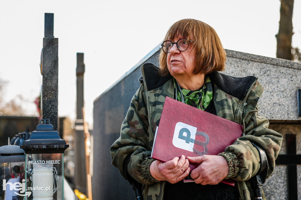 ODZNACZENIE MOGIŁY ŚP. KPT. JERZEGO DĘBICKIEGO