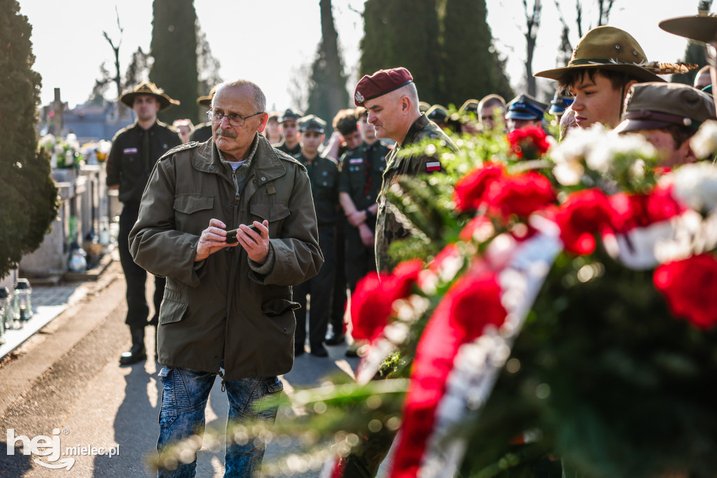 ODZNACZENIE MOGIŁY ŚP. KPT. JERZEGO DĘBICKIEGO