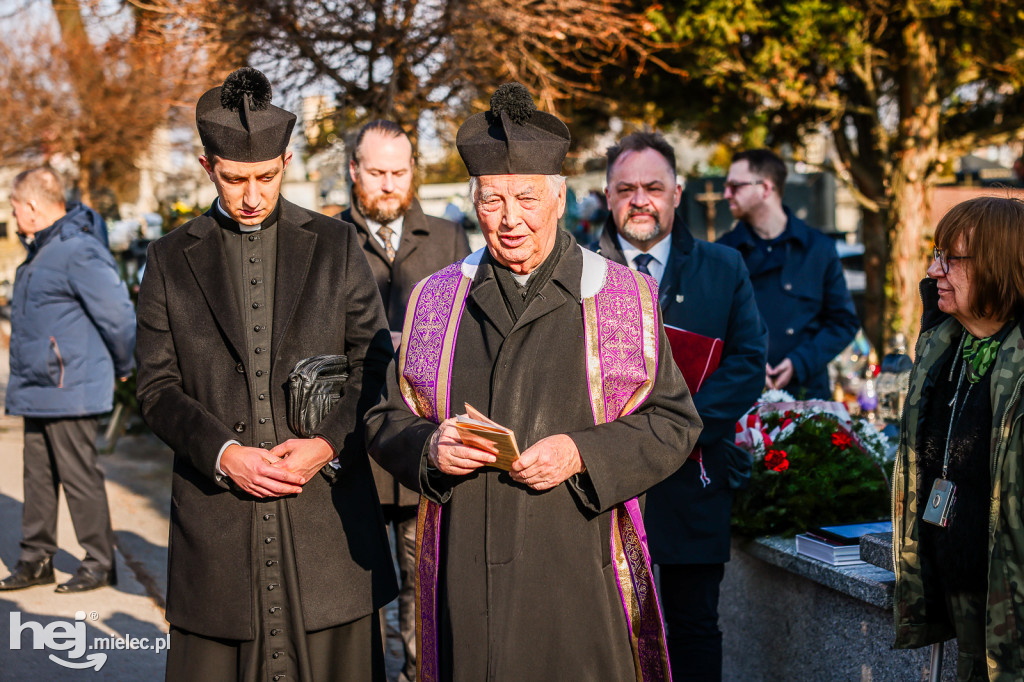 ODZNACZENIE MOGIŁY ŚP. KPT. JERZEGO DĘBICKIEGO