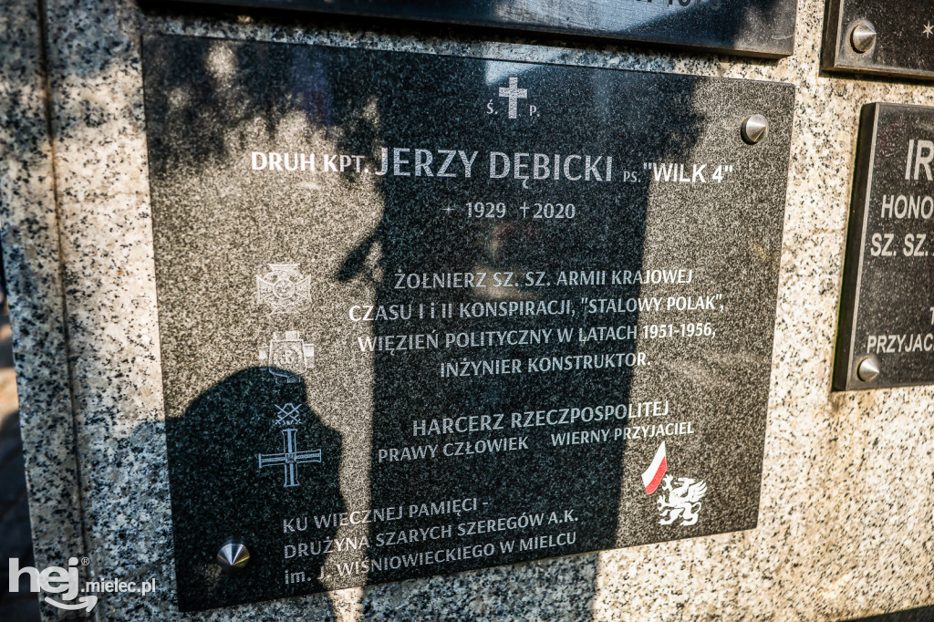 ODZNACZENIE MOGIŁY ŚP. KPT. JERZEGO DĘBICKIEGO