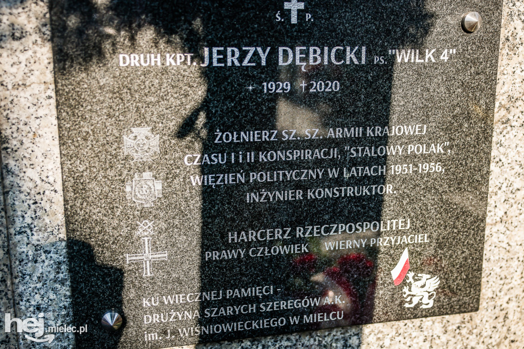 ODZNACZENIE MOGIŁY ŚP. KPT. JERZEGO DĘBICKIEGO