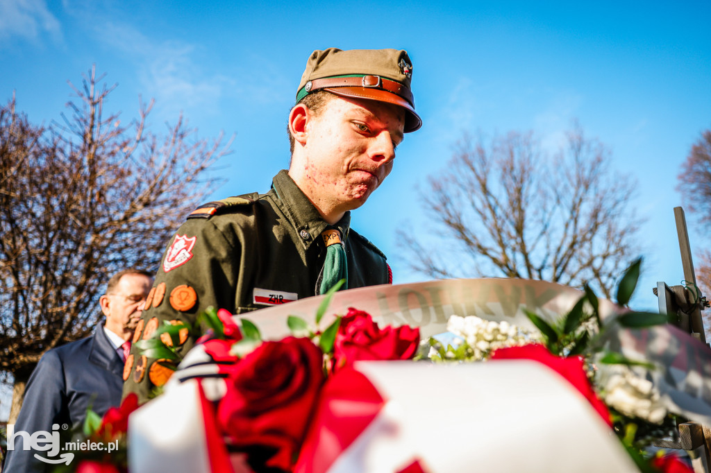 ODZNACZENIE MOGIŁY ŚP. KPT. JERZEGO DĘBICKIEGO