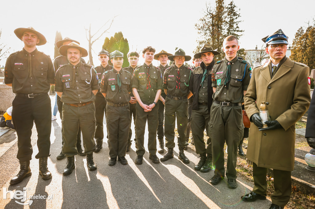 ODZNACZENIE MOGIŁY ŚP. KPT. JERZEGO DĘBICKIEGO