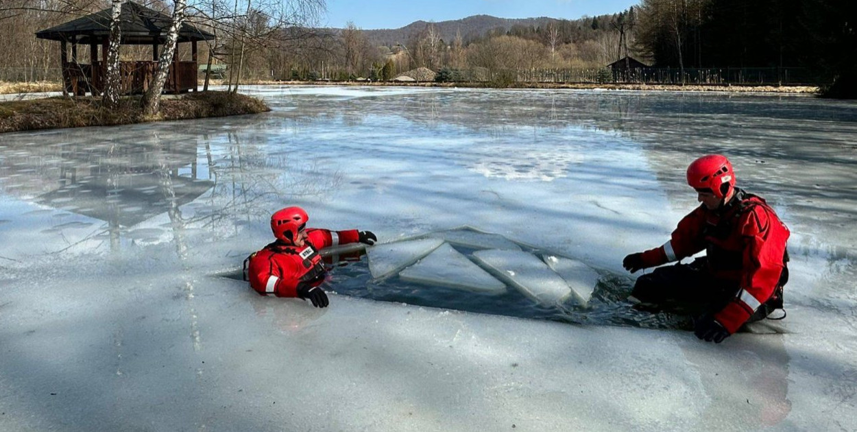 Ekstremalne ćwiczenia ratowników w Terce