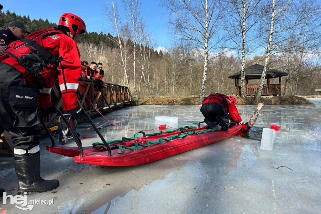 Ekstremalne ćwiczenia ratowników w Terce