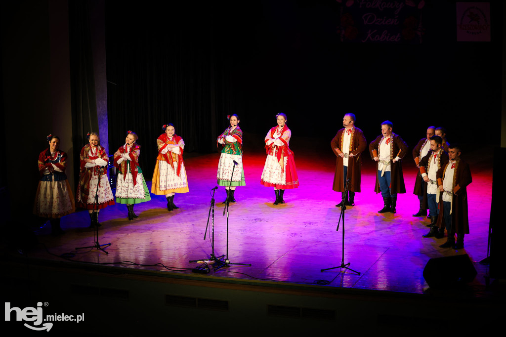 Folkowy Dzień Kobiet