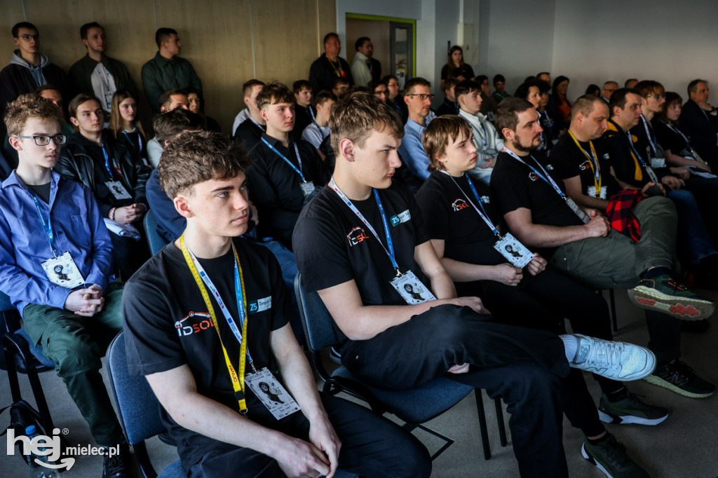 III Ogólnopolski Konkurs Robotyki Przemysłowej