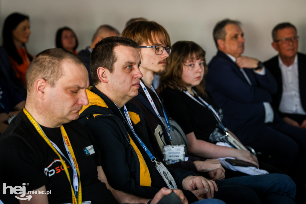 III Ogólnopolski Konkurs Robotyki Przemysłowej