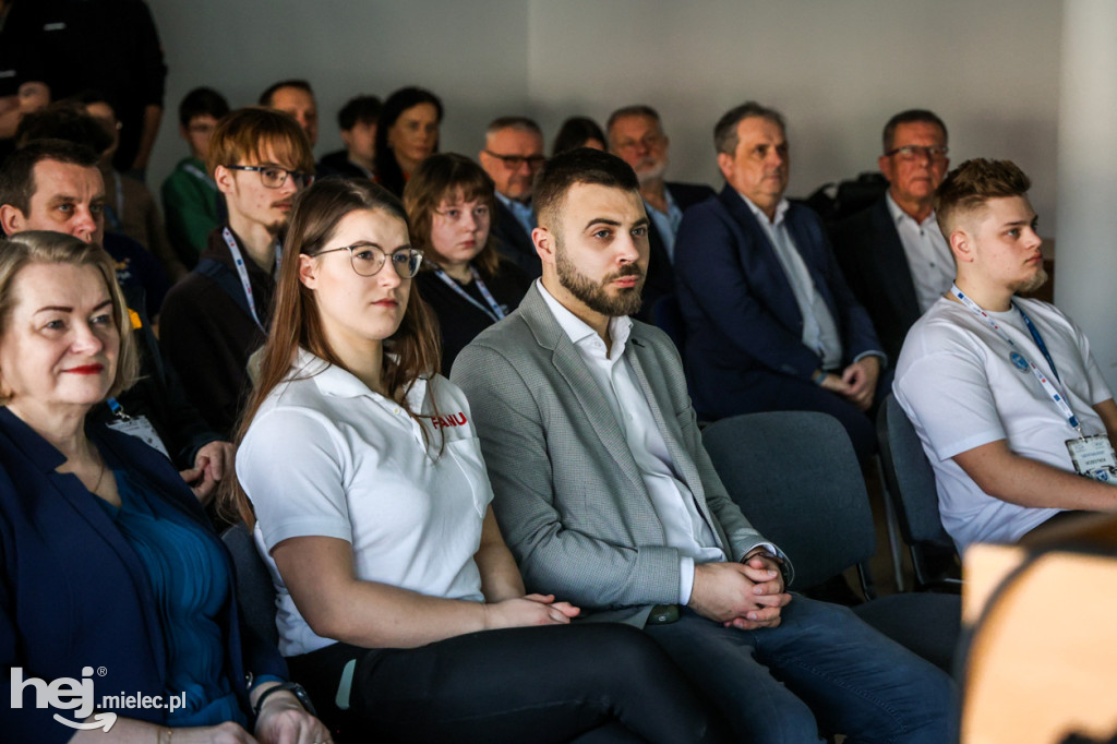 III Ogólnopolski Konkurs Robotyki Przemysłowej