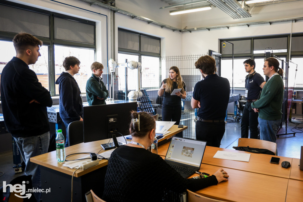 III Ogólnopolski Konkurs Robotyki Przemysłowej