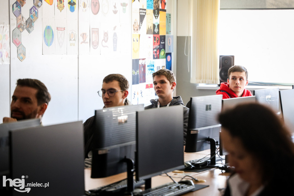 III Ogólnopolski Konkurs Robotyki Przemysłowej