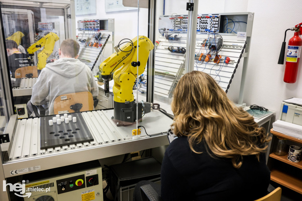 III Ogólnopolski Konkurs Robotyki Przemysłowej