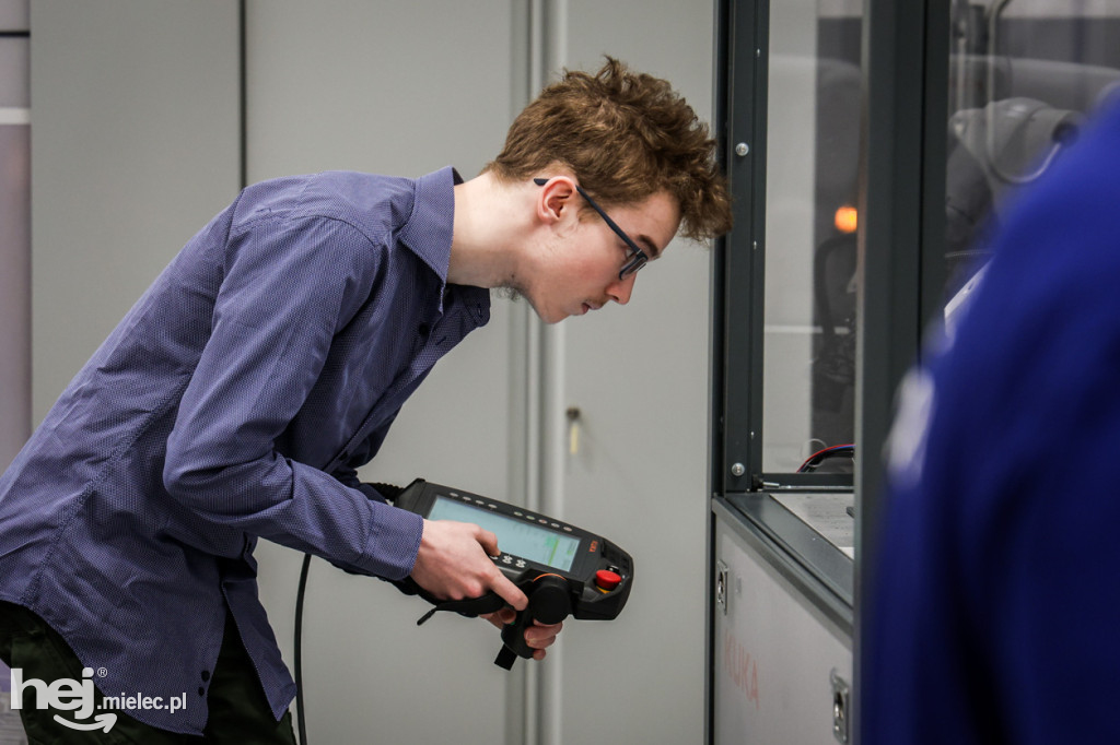 III Ogólnopolski Konkurs Robotyki Przemysłowej