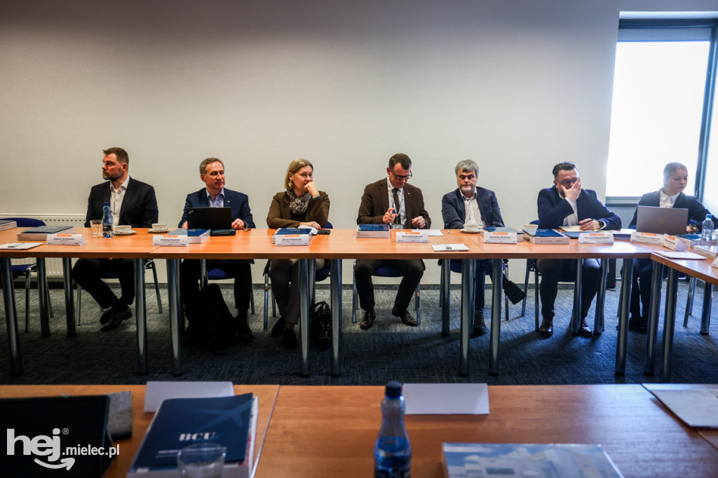 Rada Kompetencji Lotniczych obradowała w Mielcu