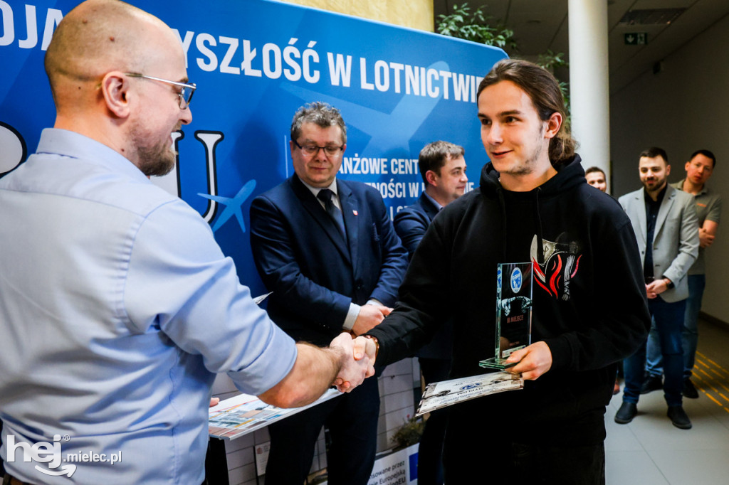 Finał III Konkursu Robotyki Przemysłowej