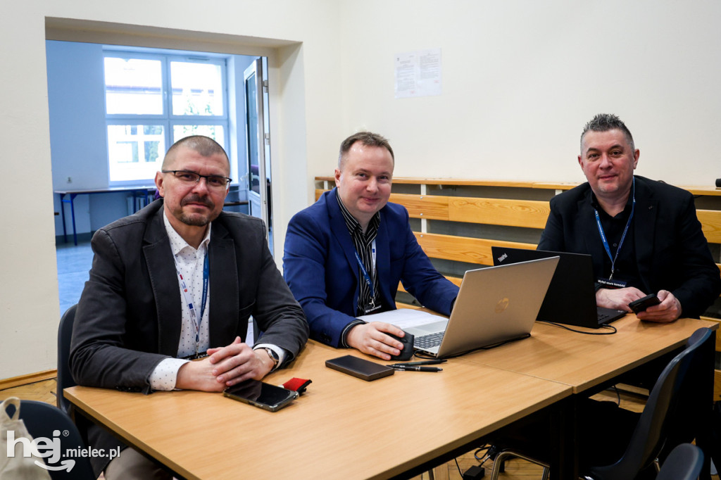 Eliminacje powiatowe do hackhathonu HackCarpathia