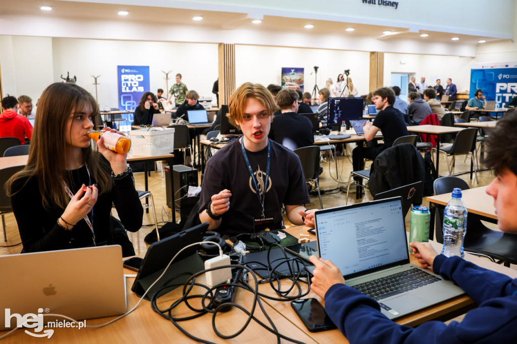 Eliminacje powiatowe do hackhathonu HackCarpathia