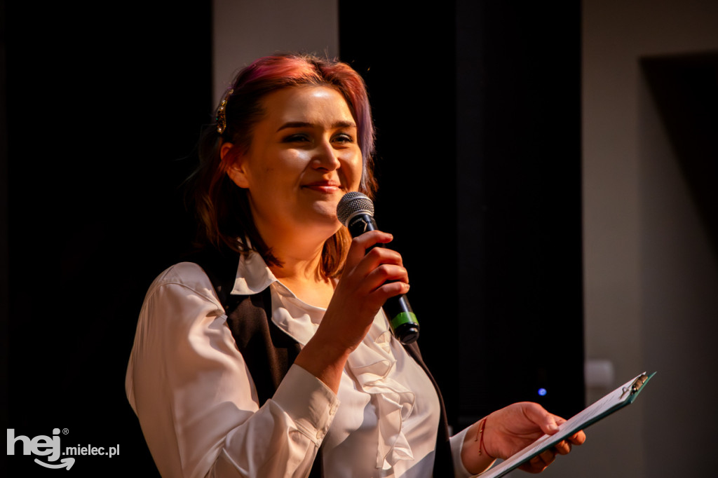 Premiera spektaklu Brokenhill grupy Antrakt