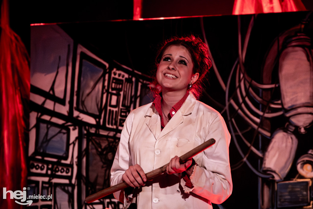 Premiera spektaklu Brokenhill grupy Antrakt