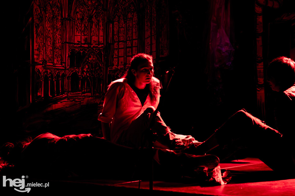 Premiera spektaklu Brokenhill grupy Antrakt