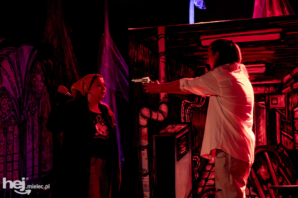 Premiera spektaklu Brokenhill grupy Antrakt