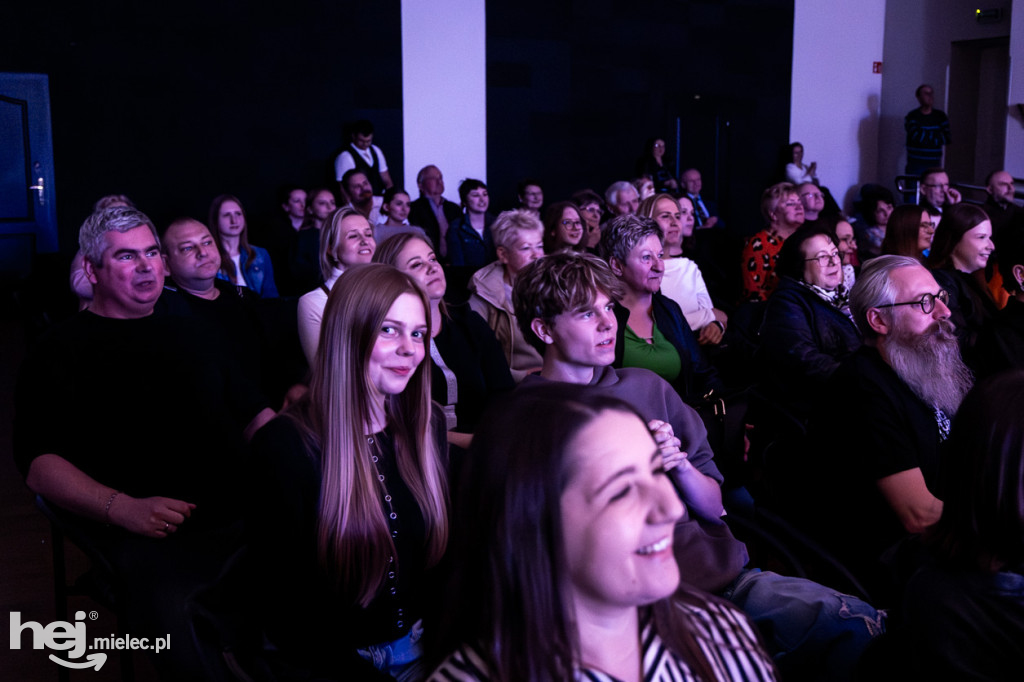 Premiera spektaklu Brokenhill grupy Antrakt