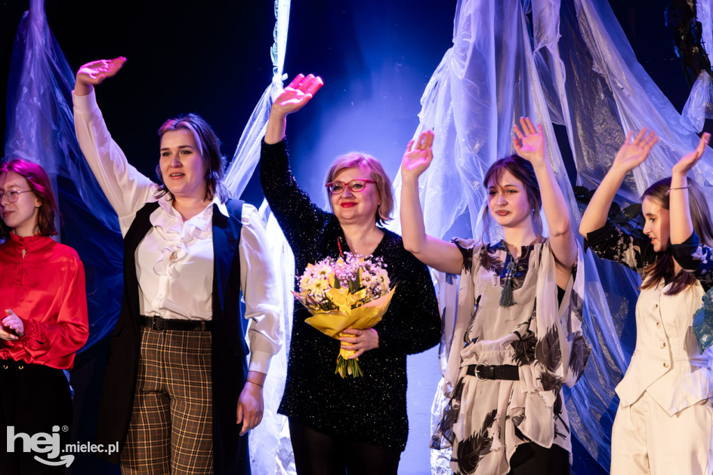 Premiera spektaklu Brokenhill grupy Antrakt