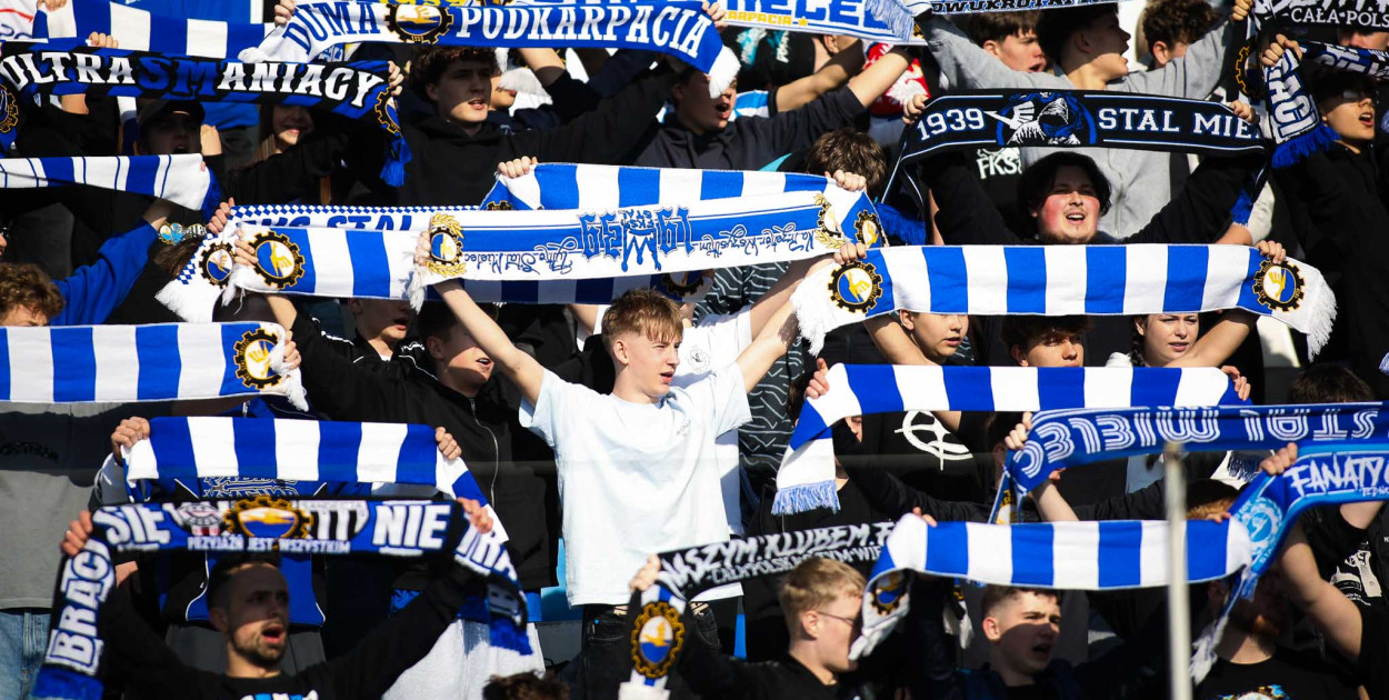 FKS Stal Mielec - Wieczysta Kraków [KIBICE]