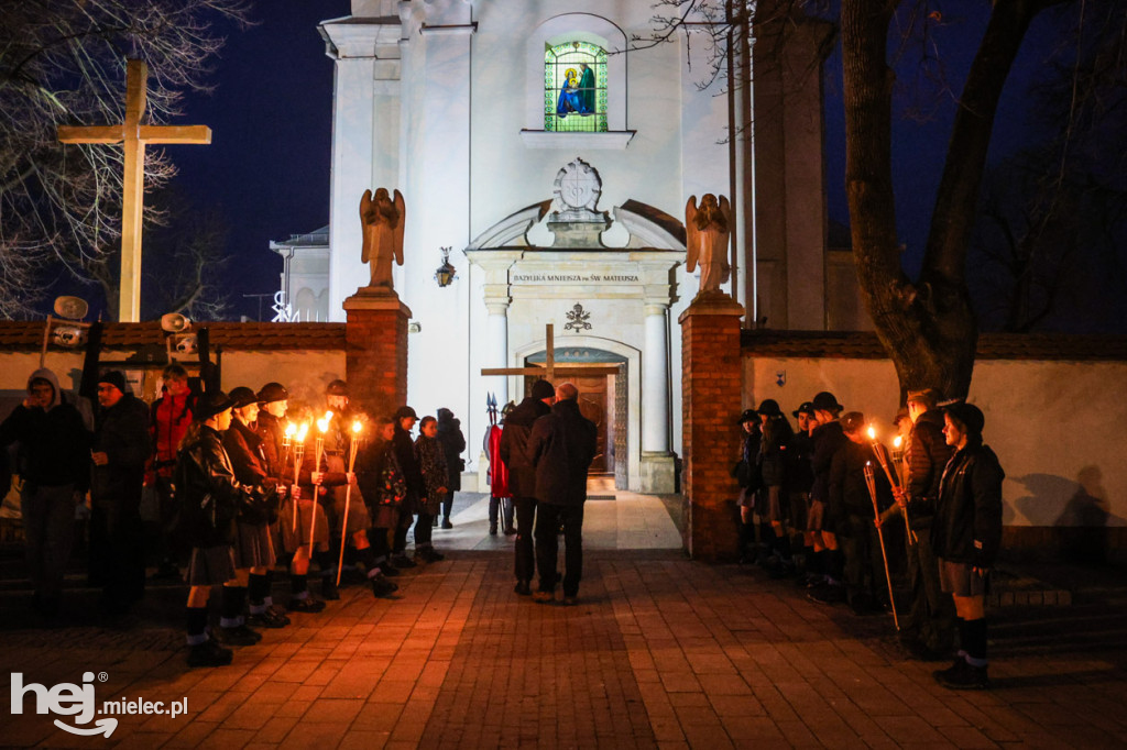 Drogi krzyżowe na mieleckich osiedlach