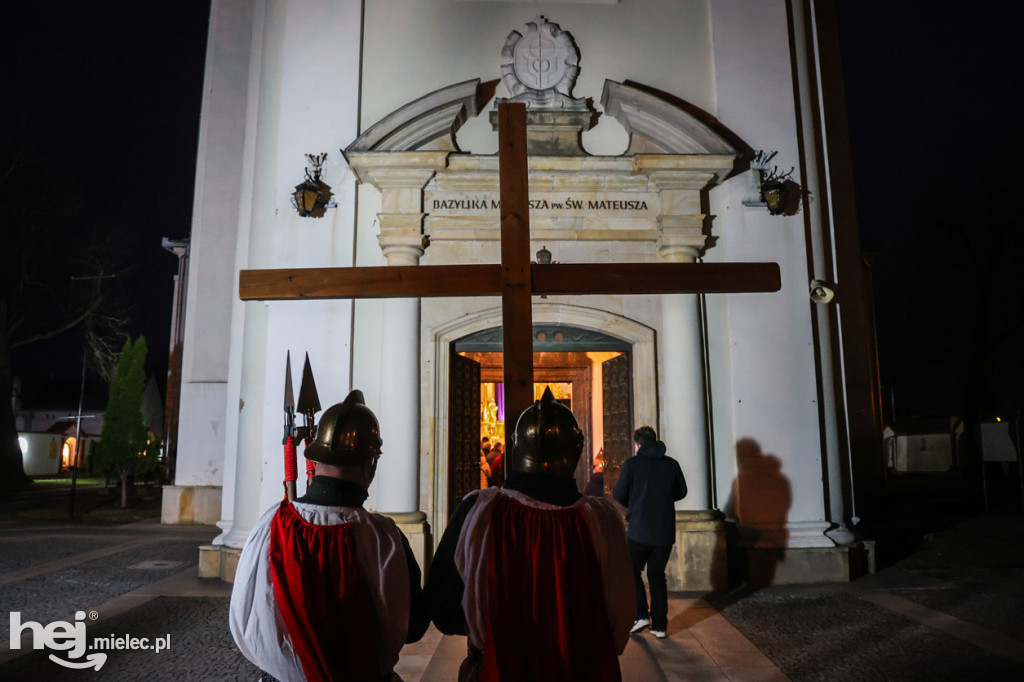 Drogi krzyżowe na mieleckich osiedlach