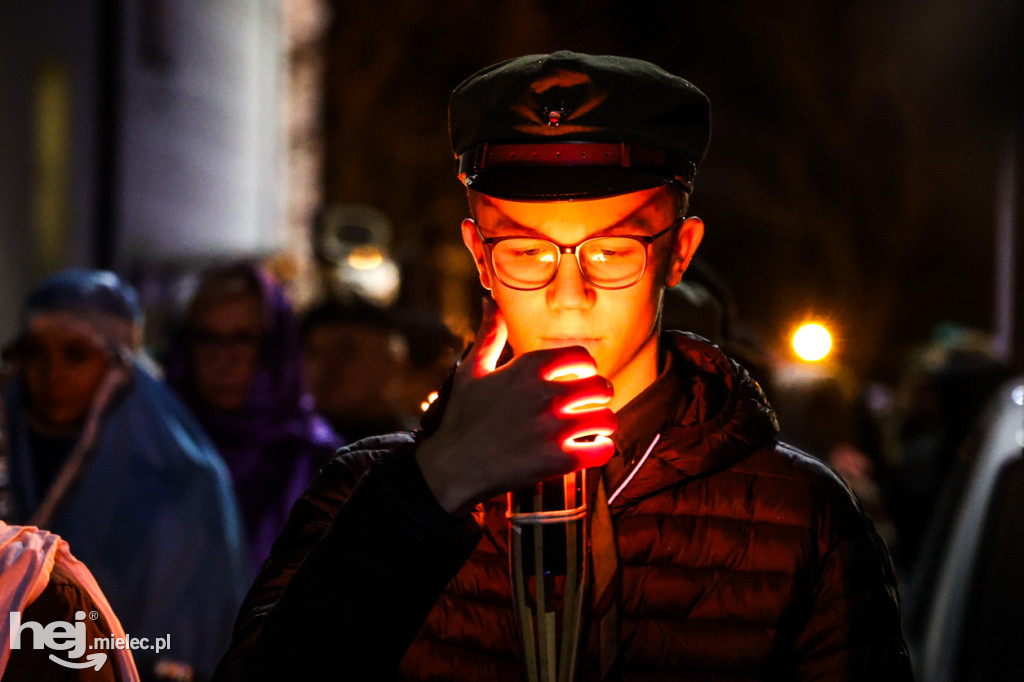 Drogi krzyżowe na mieleckich osiedlach