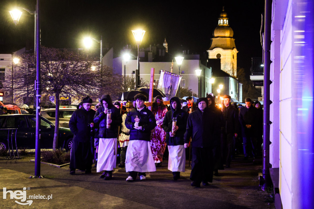 Drogi krzyżowe na mieleckich osiedlach
