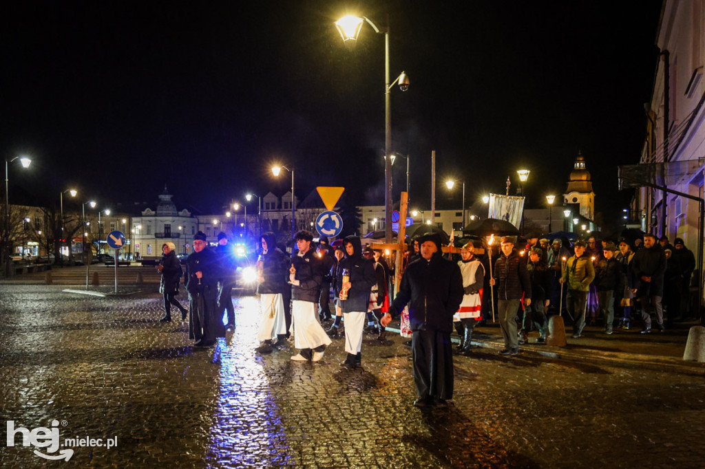 Drogi krzyżowe na mieleckich osiedlach