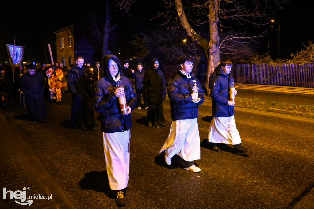 Drogi krzyżowe na mieleckich osiedlach