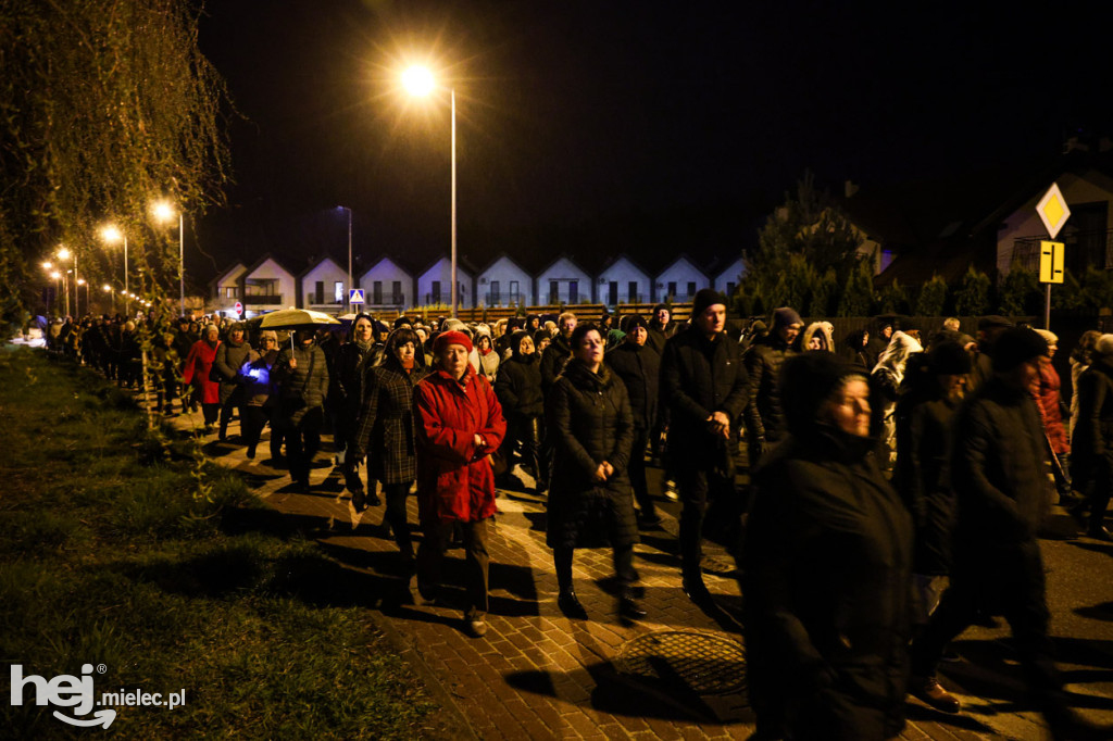 Drogi krzyżowe na mieleckich osiedlach
