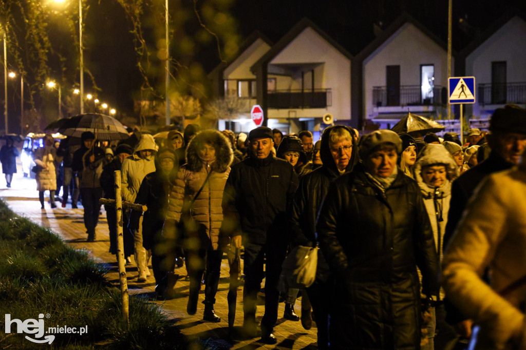 Drogi krzyżowe na mieleckich osiedlach