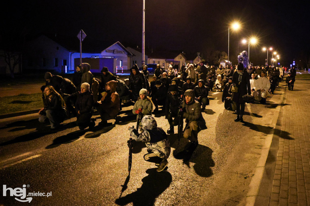 Drogi krzyżowe na mieleckich osiedlach