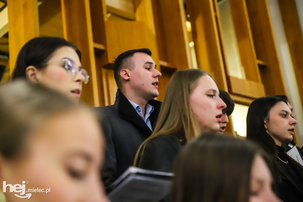 Wielki Czwartek w parafii Ducha Świętego w Mielcu