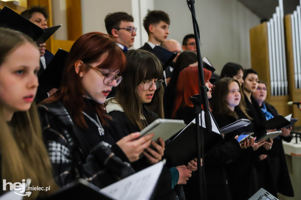 Wielki Czwartek w parafii Ducha Świętego w Mielcu