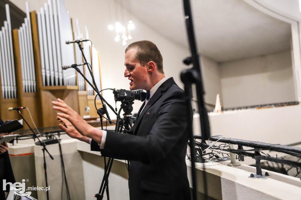 Wielki Czwartek w parafii Ducha Świętego w Mielcu