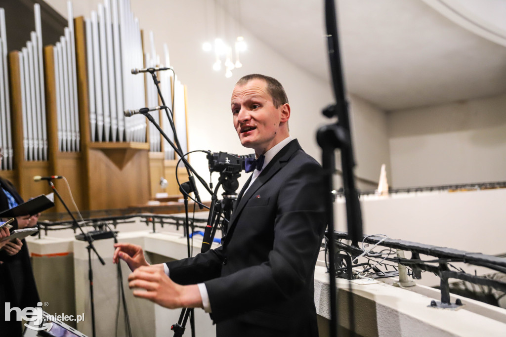 Wielki Czwartek w parafii Ducha Świętego w Mielcu