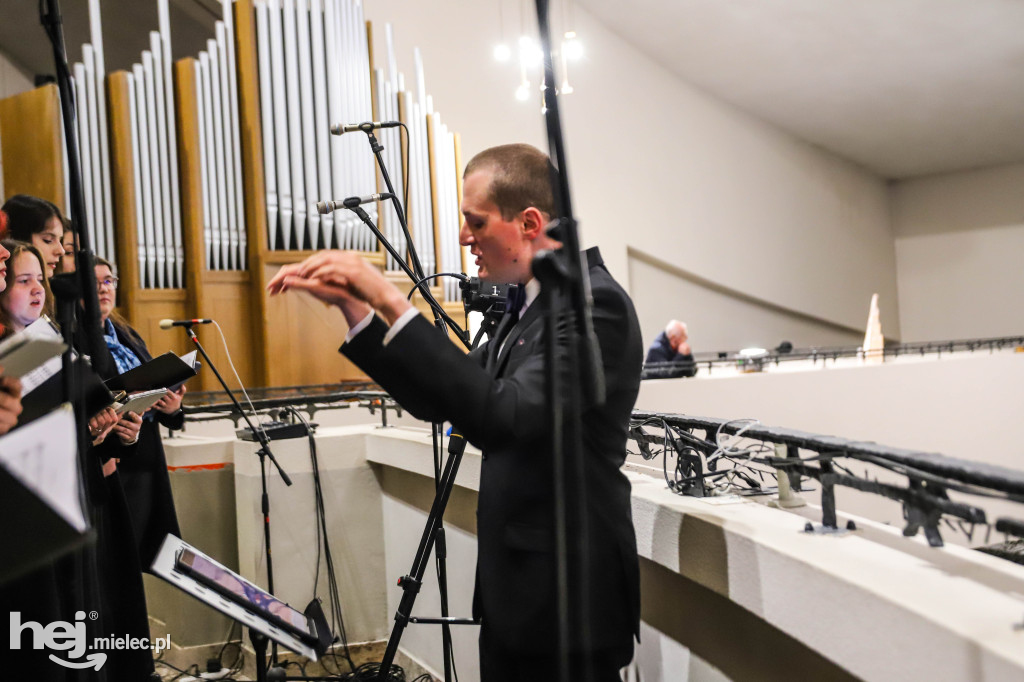 Wielki Czwartek w parafii Ducha Świętego w Mielcu