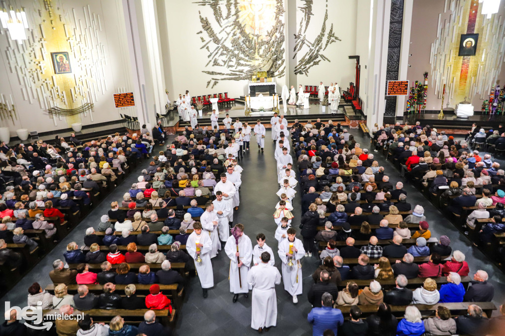 Wielki Czwartek w parafii Ducha Świętego w Mielcu