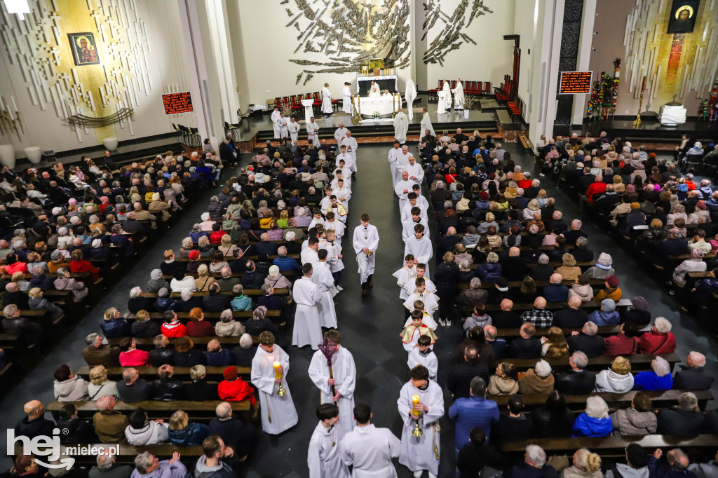 Wielki Czwartek w parafii Ducha Świętego w Mielcu