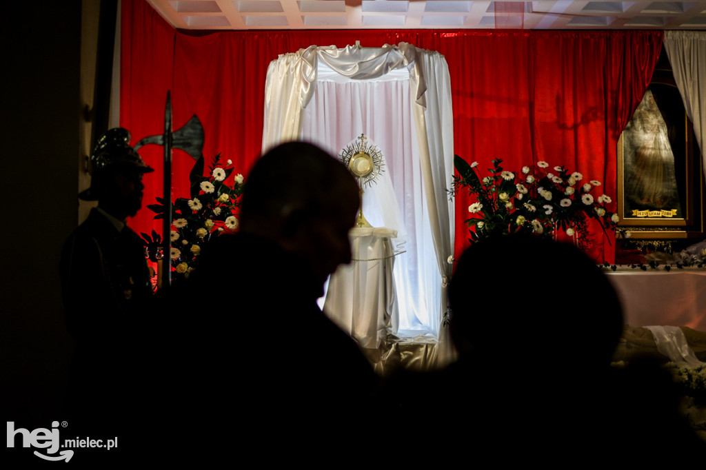 Wielki Piątek w mieleckich świątyniach