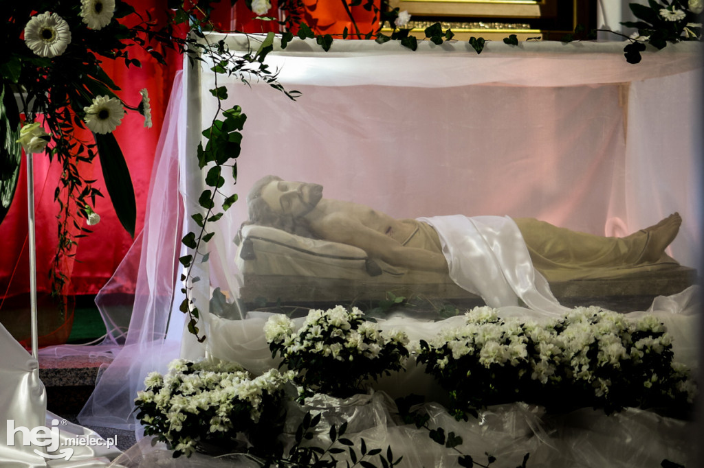 Wielki Piątek w mieleckich świątyniach