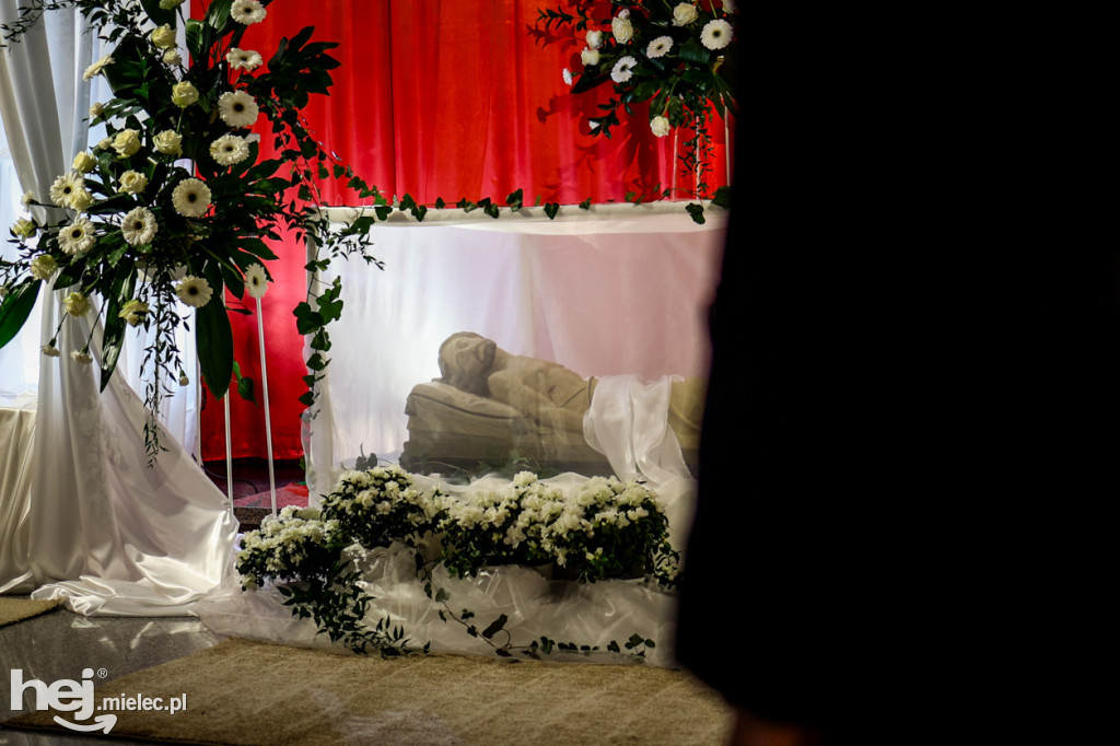 Wielki Piątek w mieleckich świątyniach