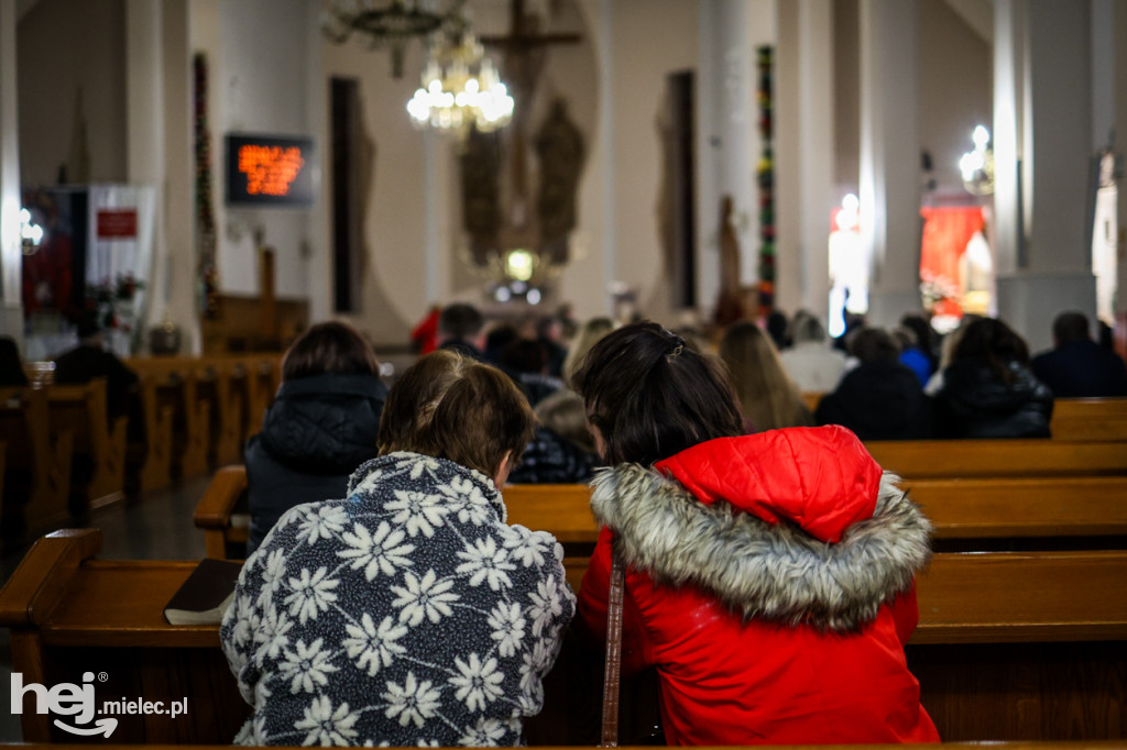 Wielki Piątek w mieleckich świątyniach