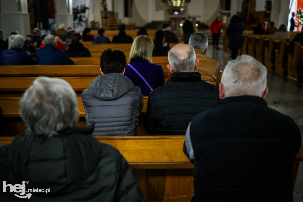 Wielki Piątek w mieleckich świątyniach