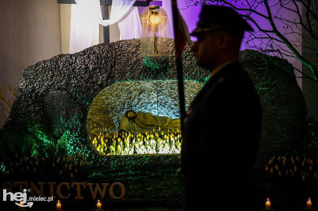 Wielki Piątek w mieleckich świątyniach